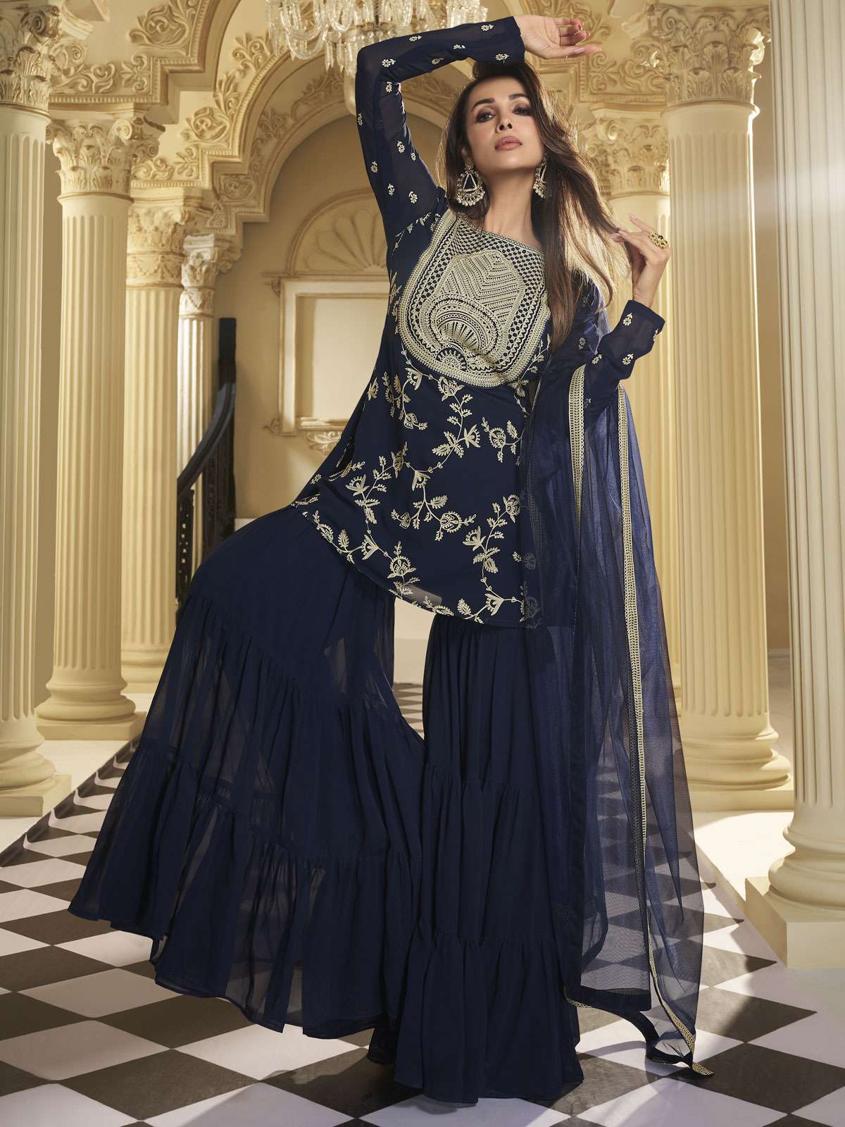 Malaika Arora ft sharara