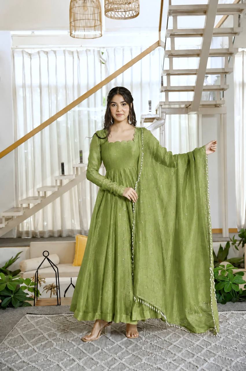 Festive Salsa gown 3 piece 🧩