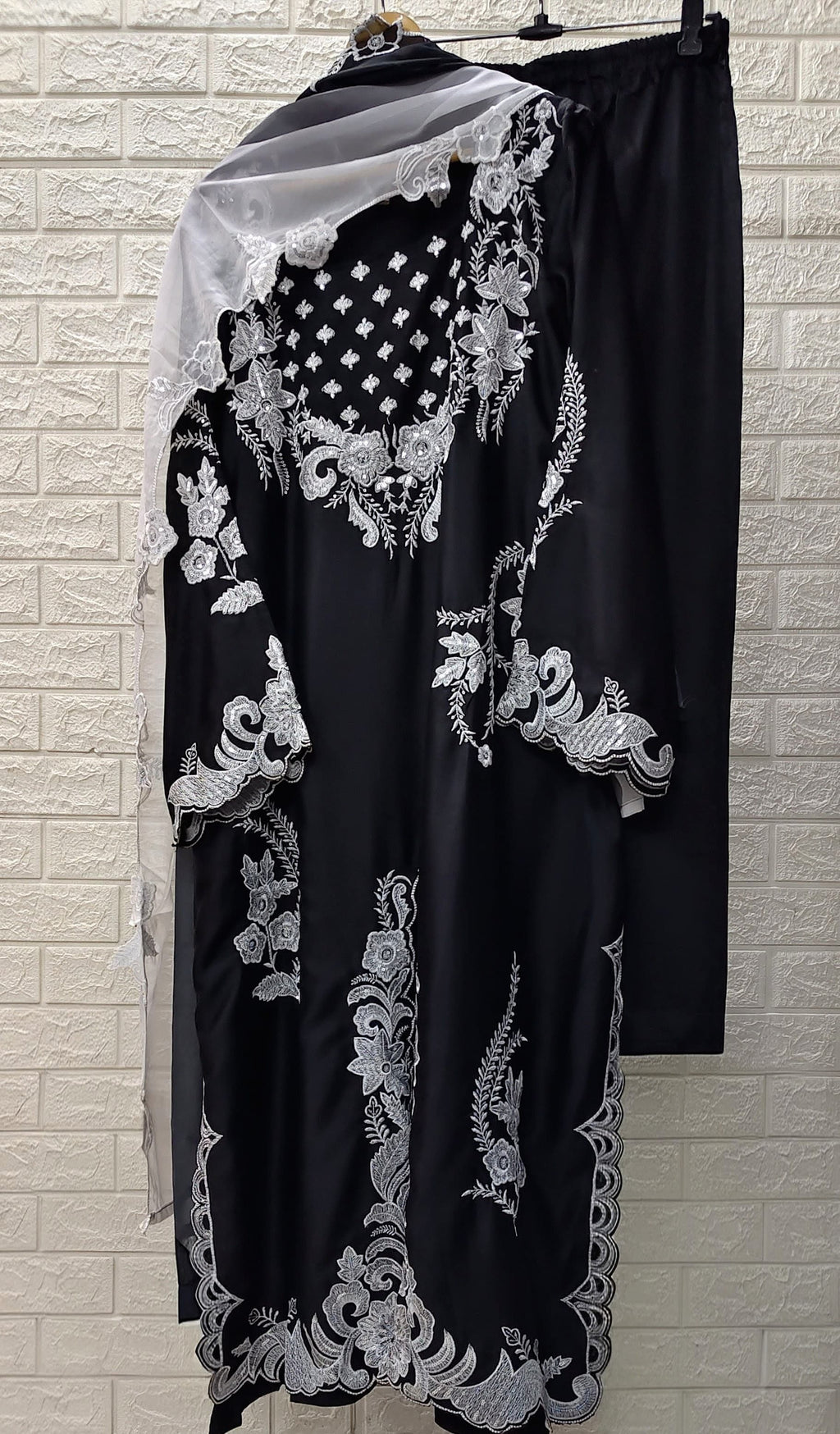 Pakistani long suits - 1015