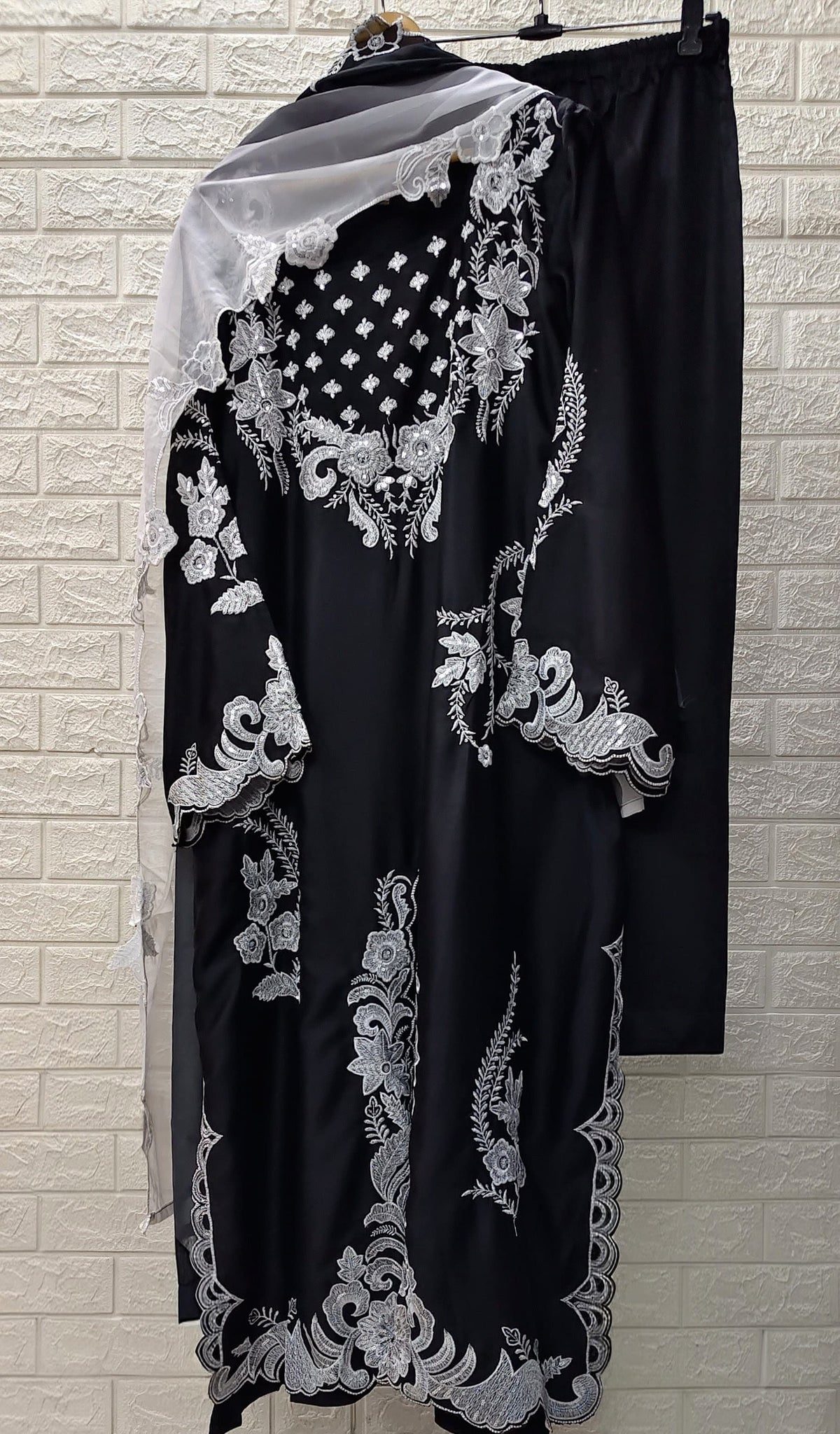 Pakistani long suits - 1015