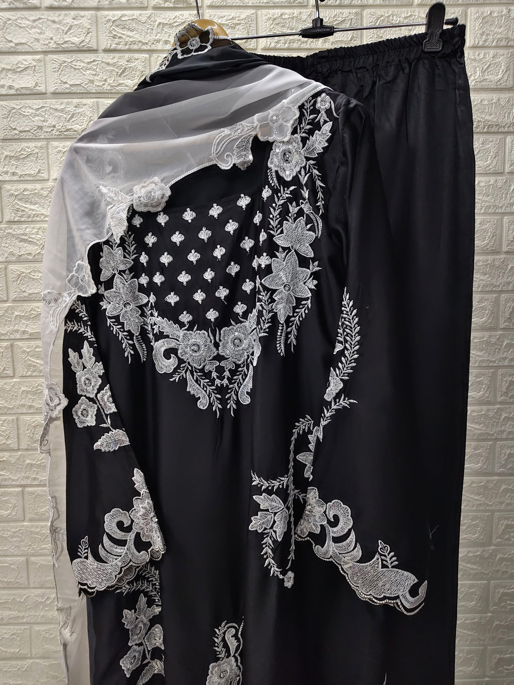 Pakistani long suits - 1015