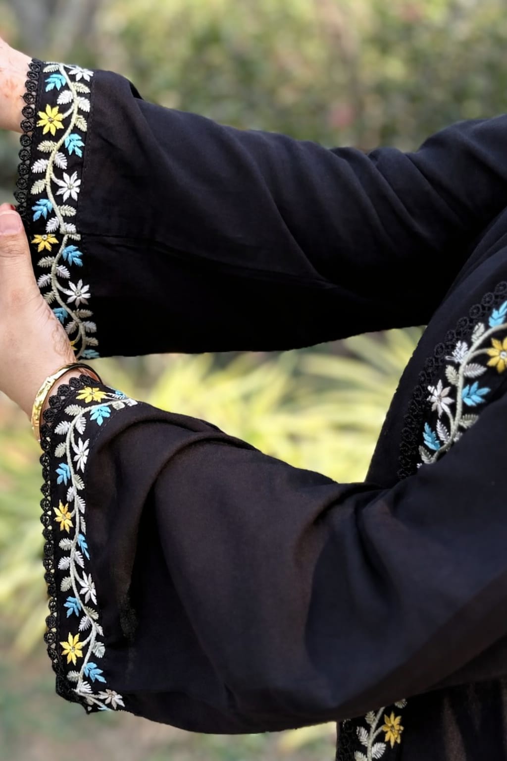 EXQUISITE PREMIUM EMBROIDERED FARSHI SETS