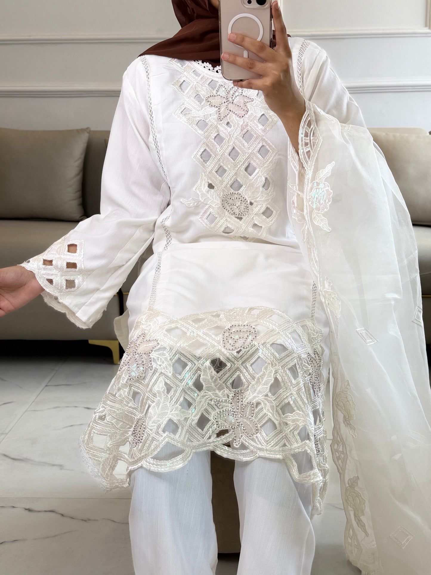 White bliss Cutwork luxury Prét.