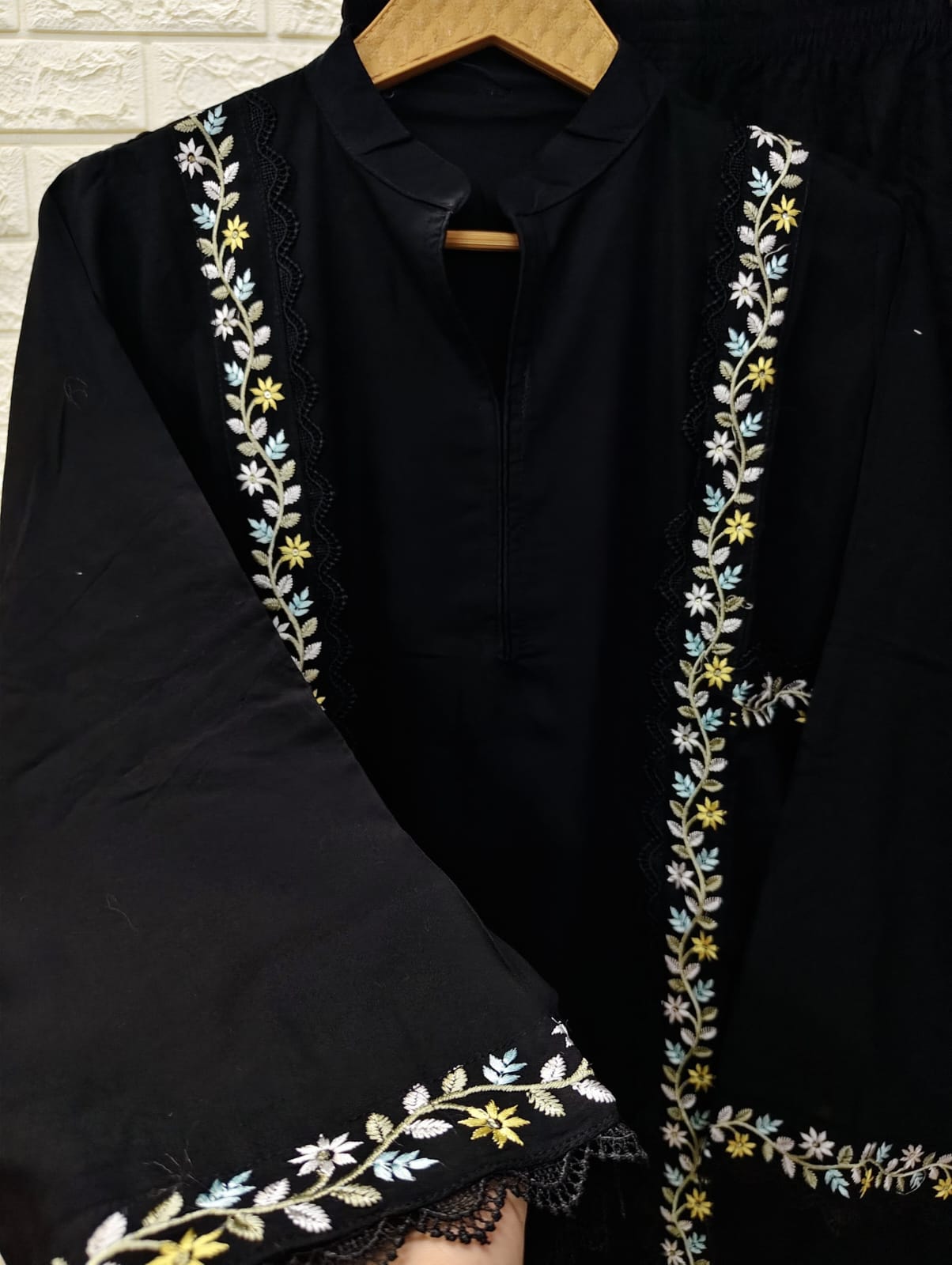 EXQUISITE PREMIUM EMBROIDERED FARSHI SETS